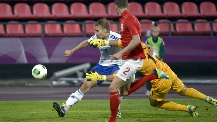 Tim Vajrinen u dresu Finske (©AFP)