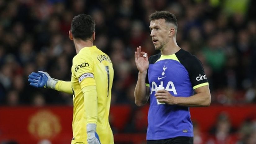 Ugo Loris i Ivan Perišić (Reuters)